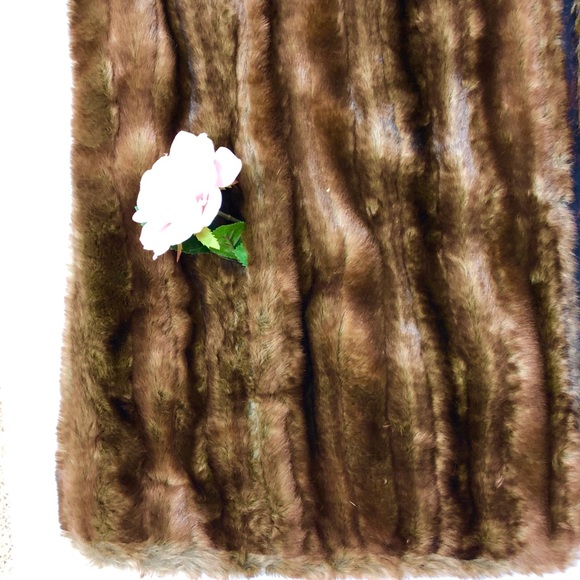 Faux Fur Long Open Vest with Pockets - Picture 8 of 8